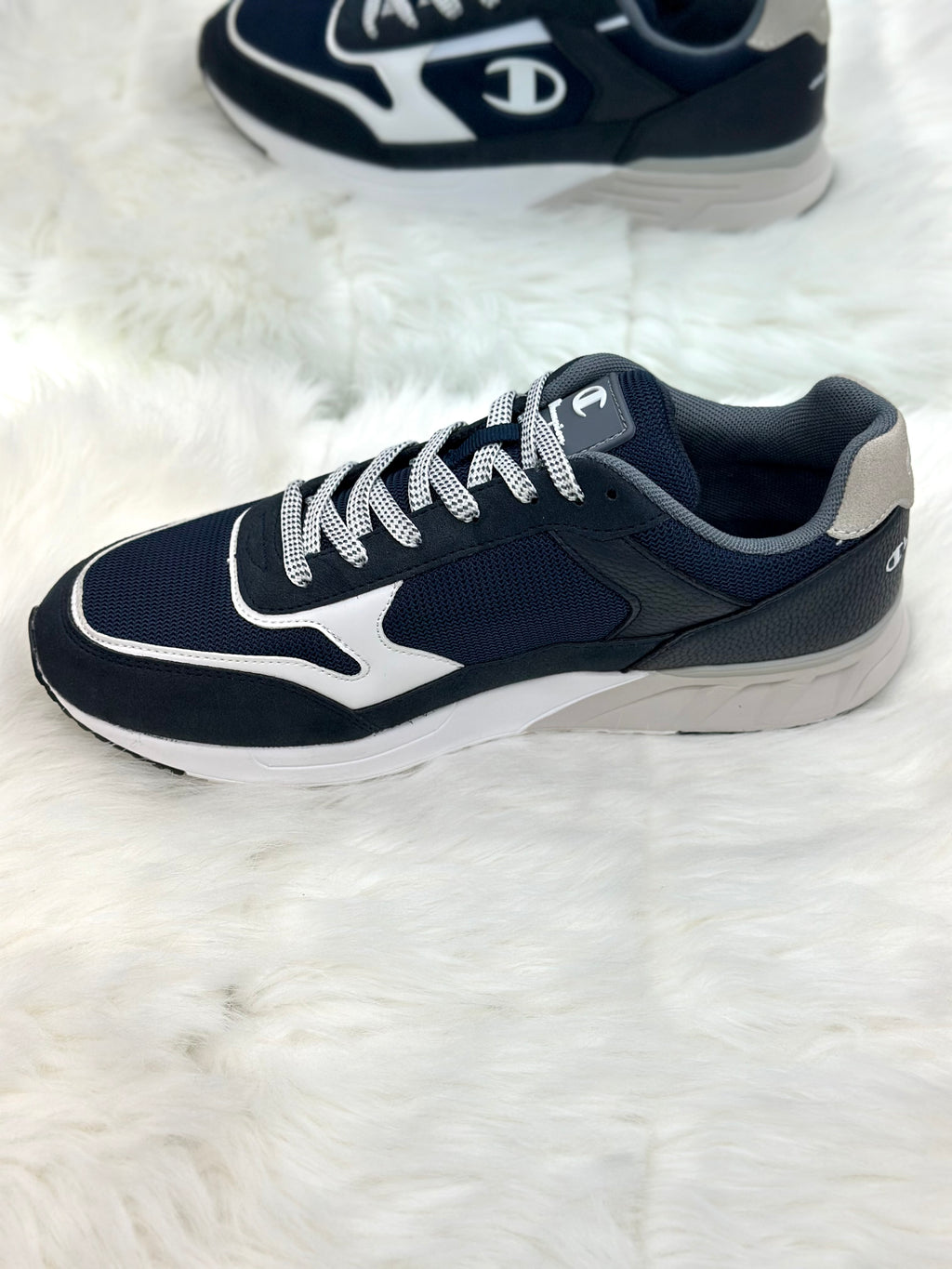 CHAMPION CHF243M104-92