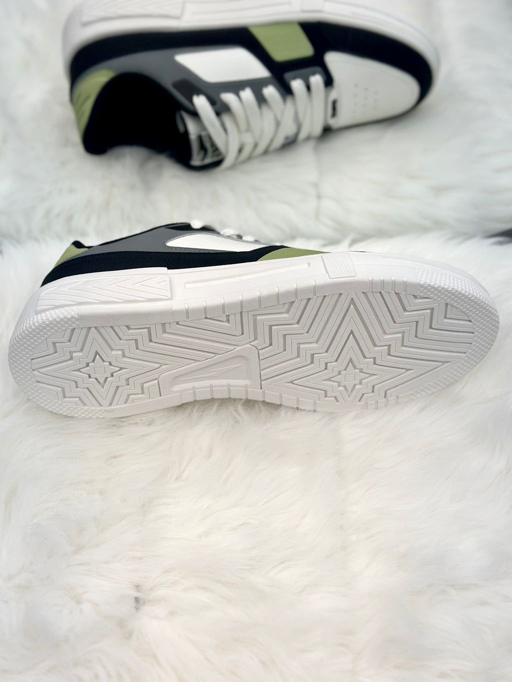 ERKE M.SKATBOARD SHOES