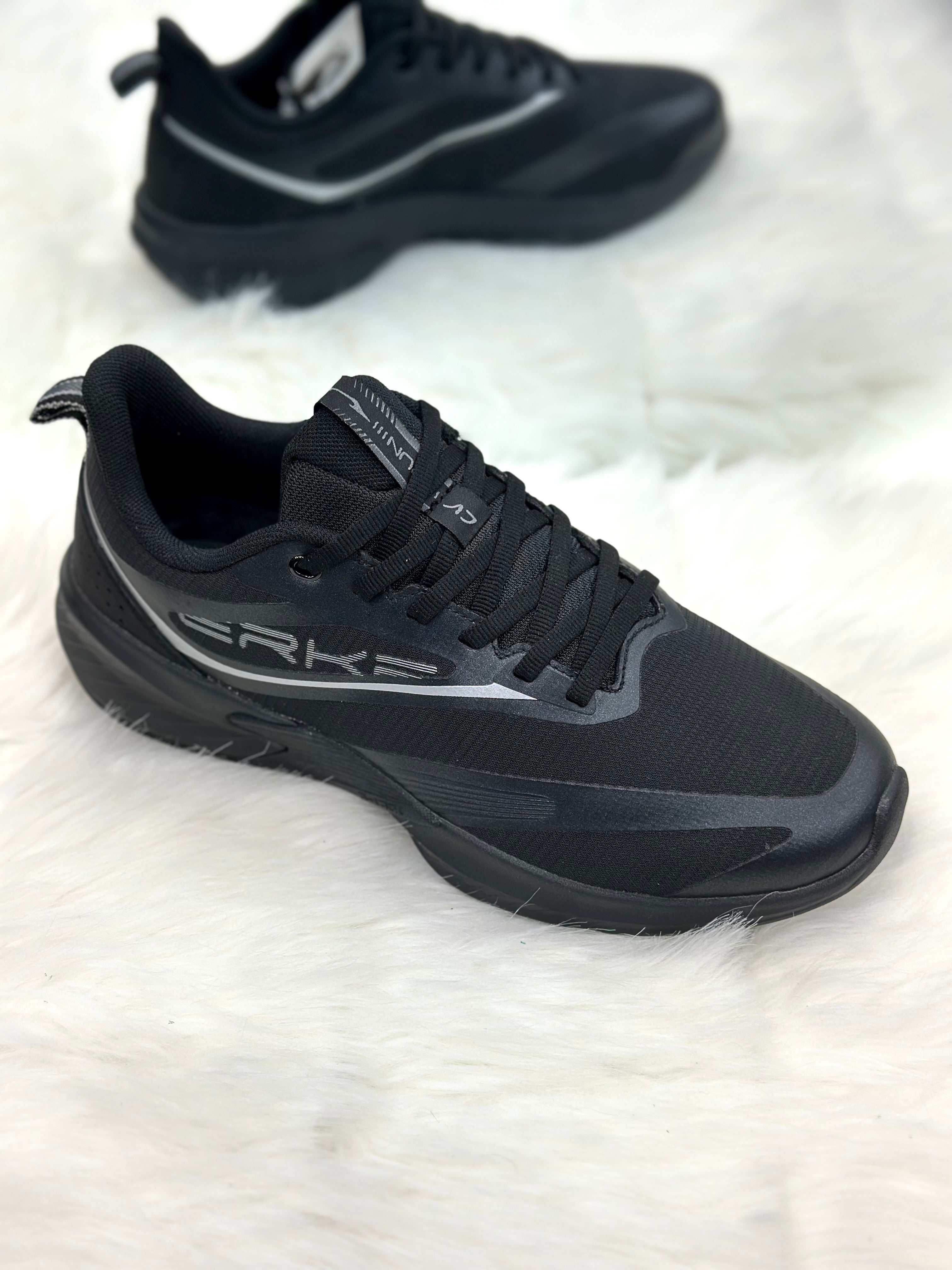 ERKE M.RUNNING SHOES 11125103290-008